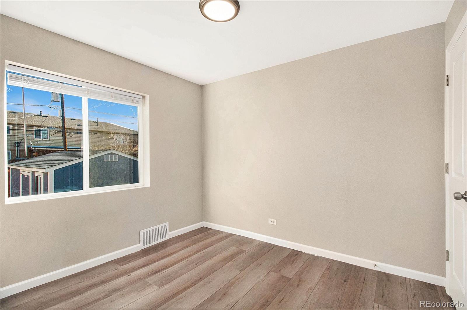 1140 Roslyn Street Denver CO 80220
