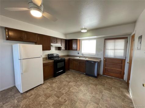 9376 W 57th Avenue Arvada CO 80002