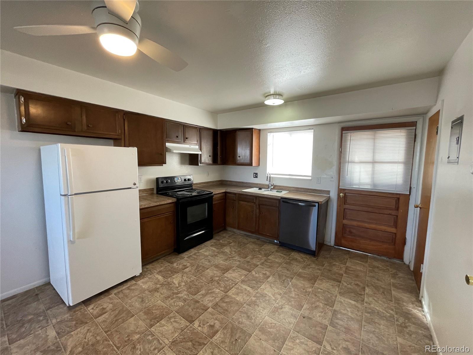 9376 W 57th Avenue Arvada CO 80002