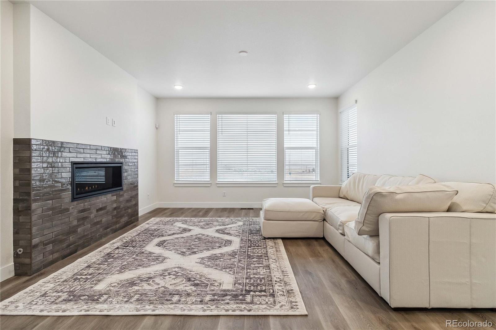 8918 Whiteclover Street Littleton CO 80125
