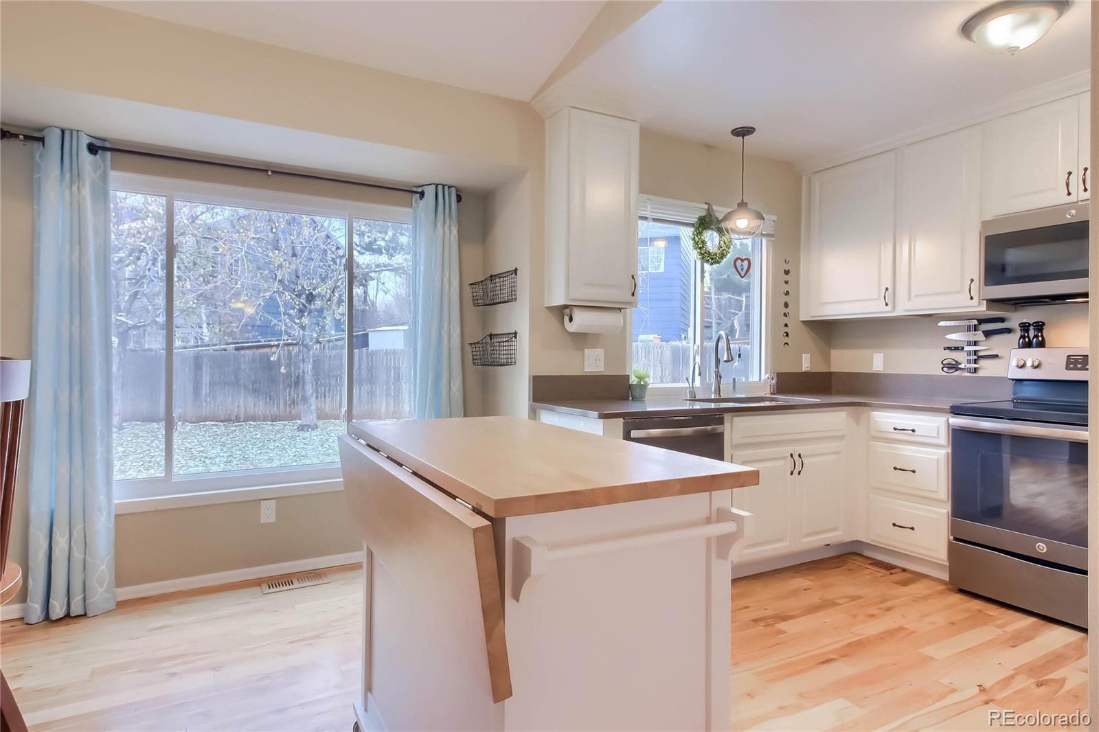 424 Entrada Drive Golden CO 80401