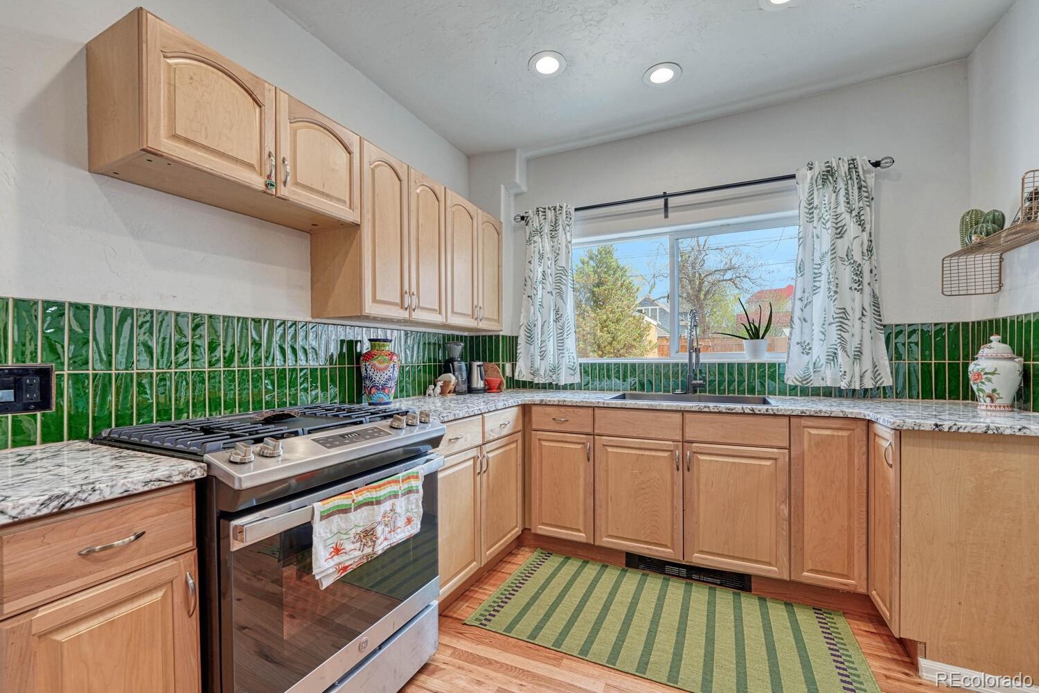 2904 Colorado Colorado Springs CO 80904