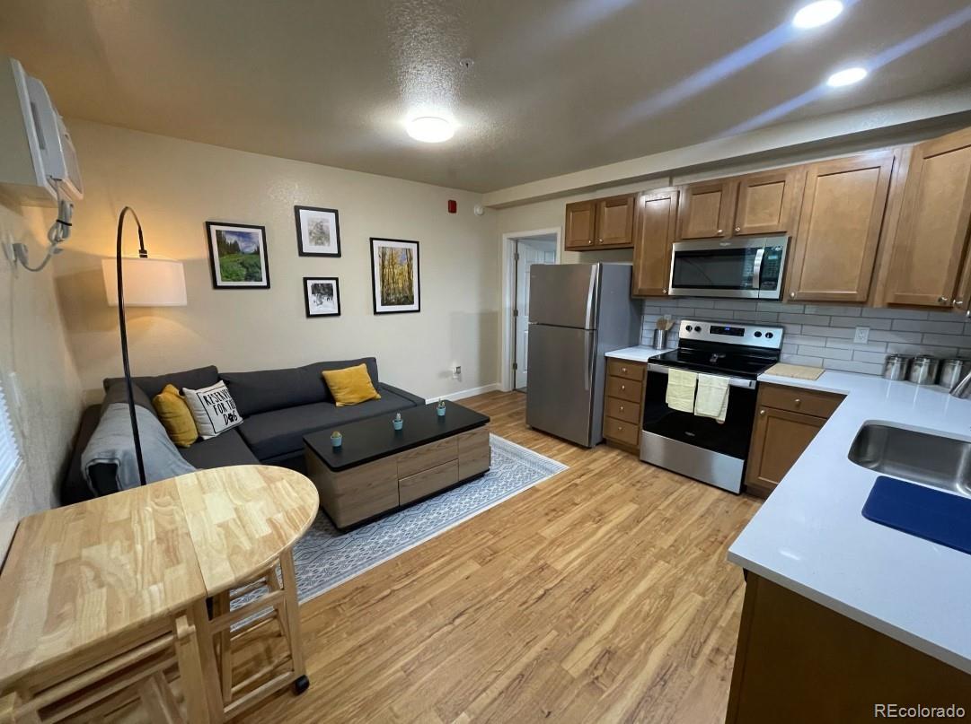 1391 Carr Lakewood CO 80214