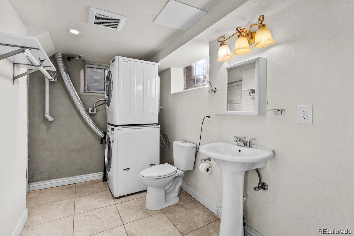 3085 Clermont Street Denver CO 80207