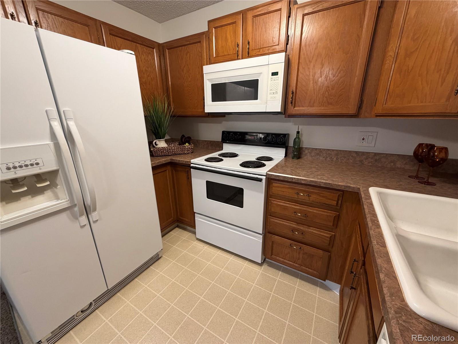 3184 S Heather Gardens Way Aurora CO 80014