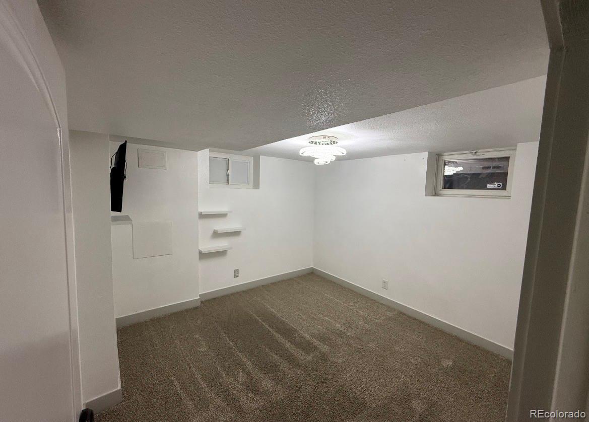 4832 Hooker Street Denver CO 80221