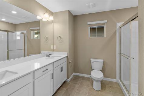 827 N Quatar Street Aurora CO 80018