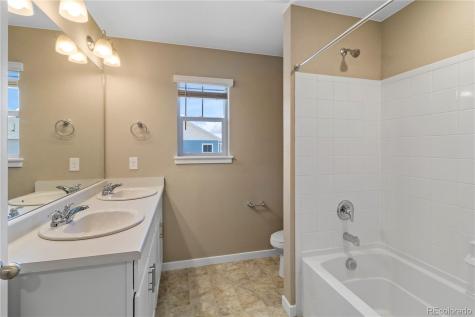 827 N Quatar Street Aurora CO 80018