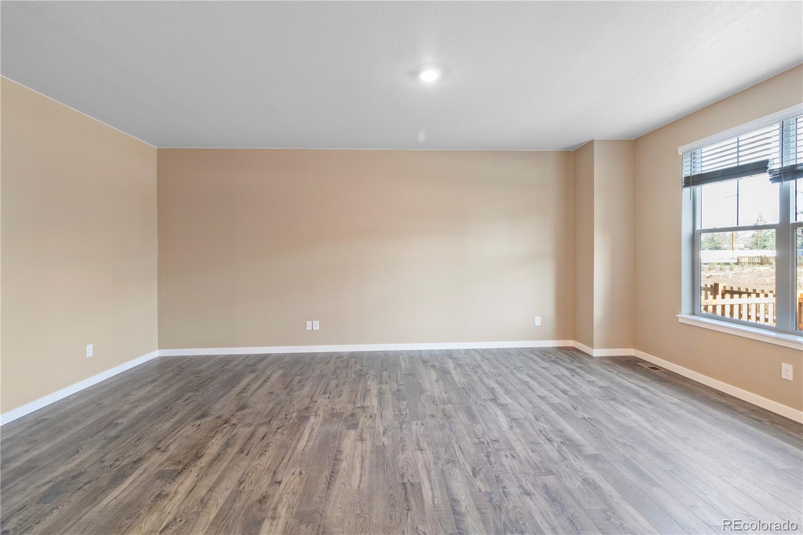 827 N Quatar Street Aurora CO 80018
