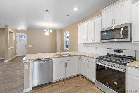 827 N Quatar Street Aurora CO 80018