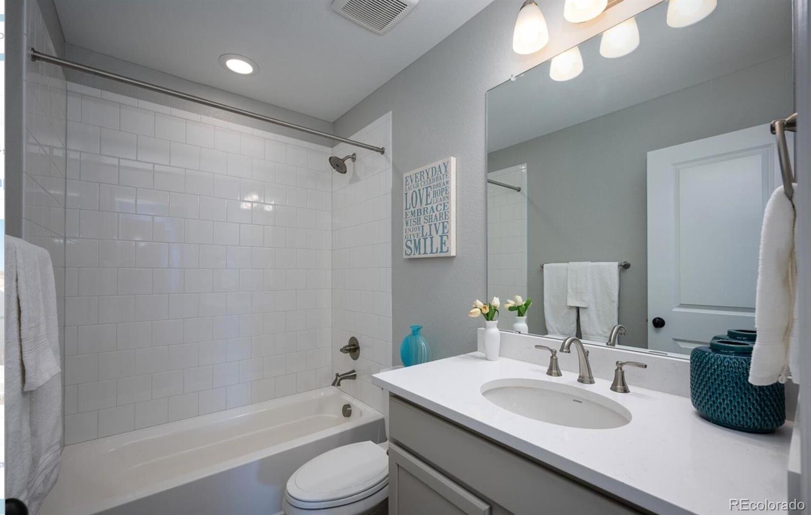 4633 S Nepal Way Aurora CO 80015
