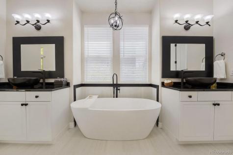 9889 Sunset Hill Circle Lone Tree CO 80124
