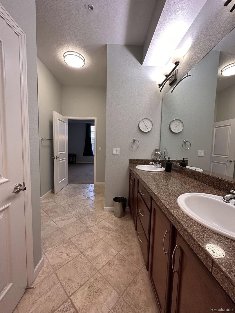 7865 Vallagio Lane Englewood CO 80112