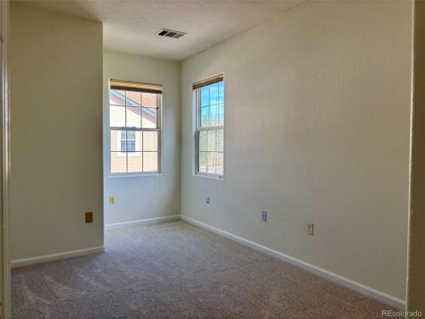 3995 S Dillon Way Aurora CO 80014