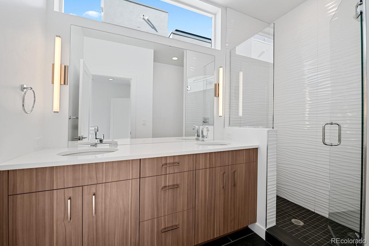 1624 Irving Street Denver CO 80204