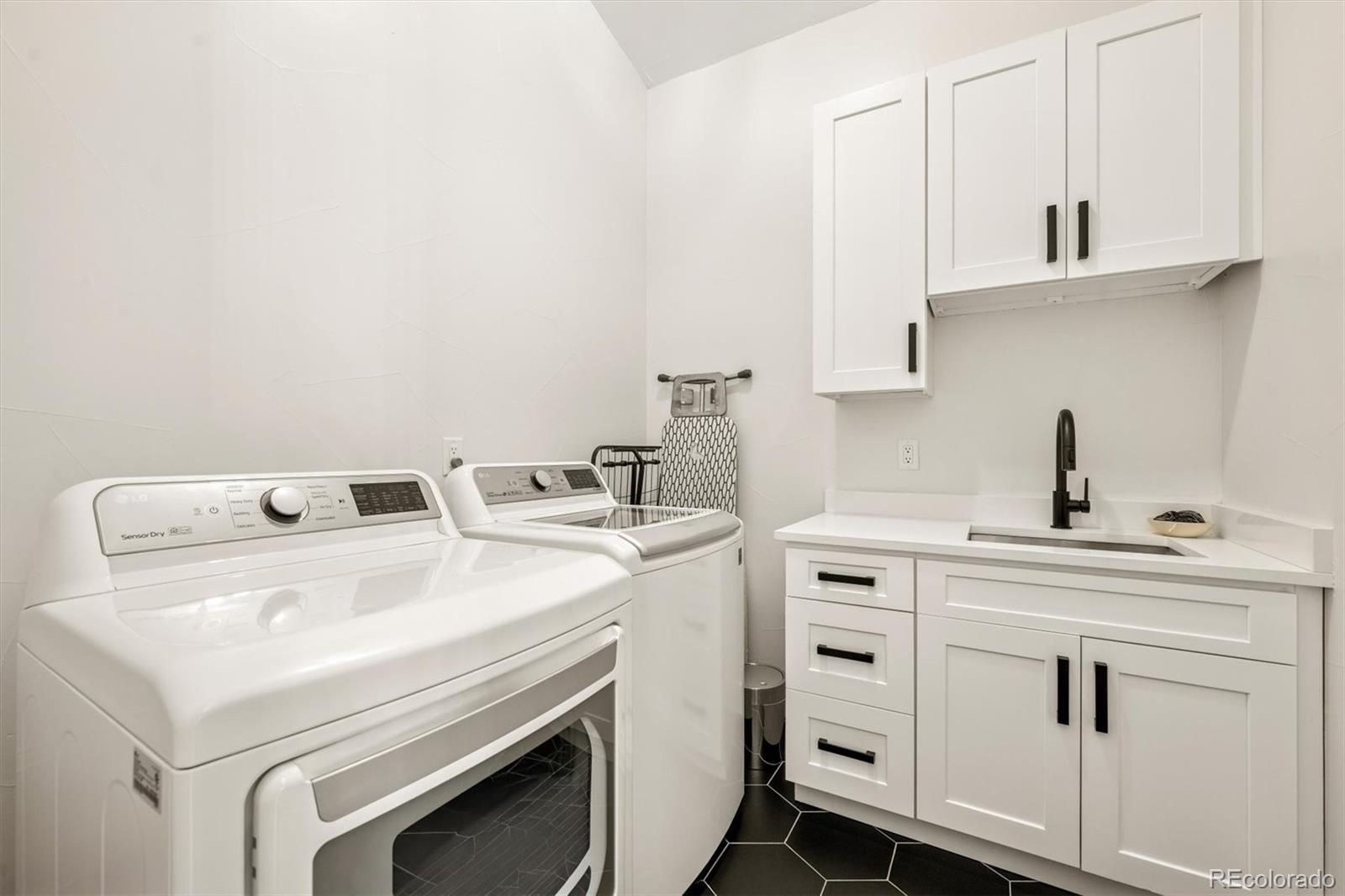 4664 Elm Court Denver CO 80211