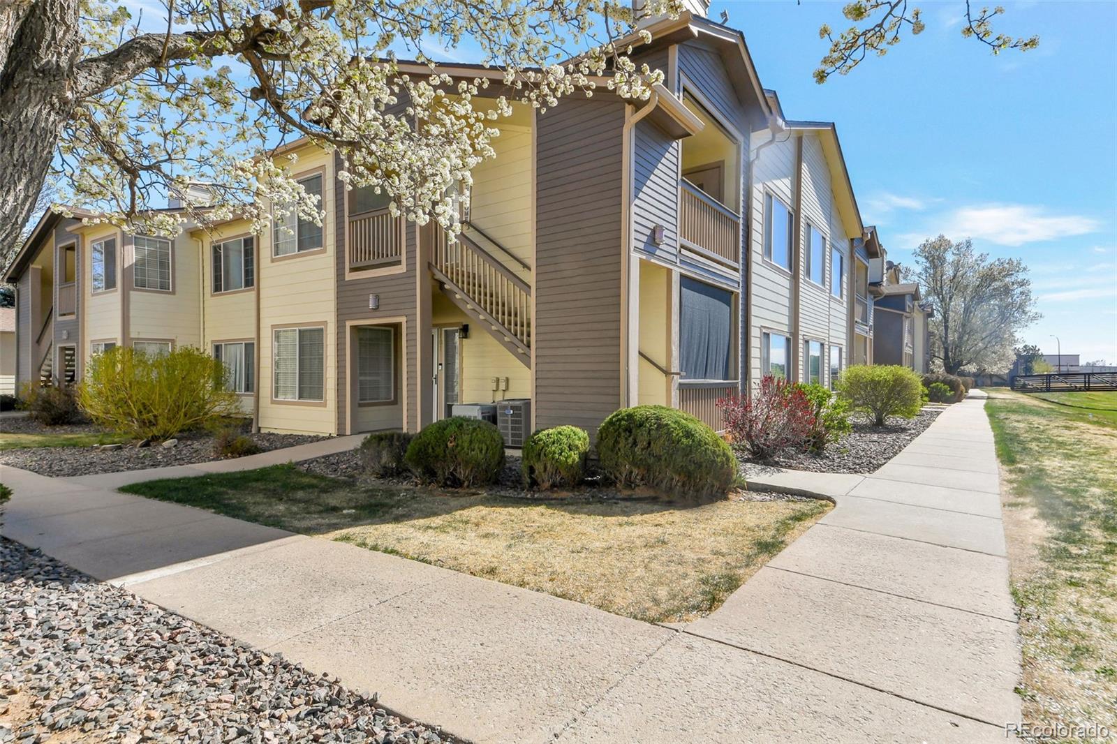 5435 S Dover Street Littleton CO 80123