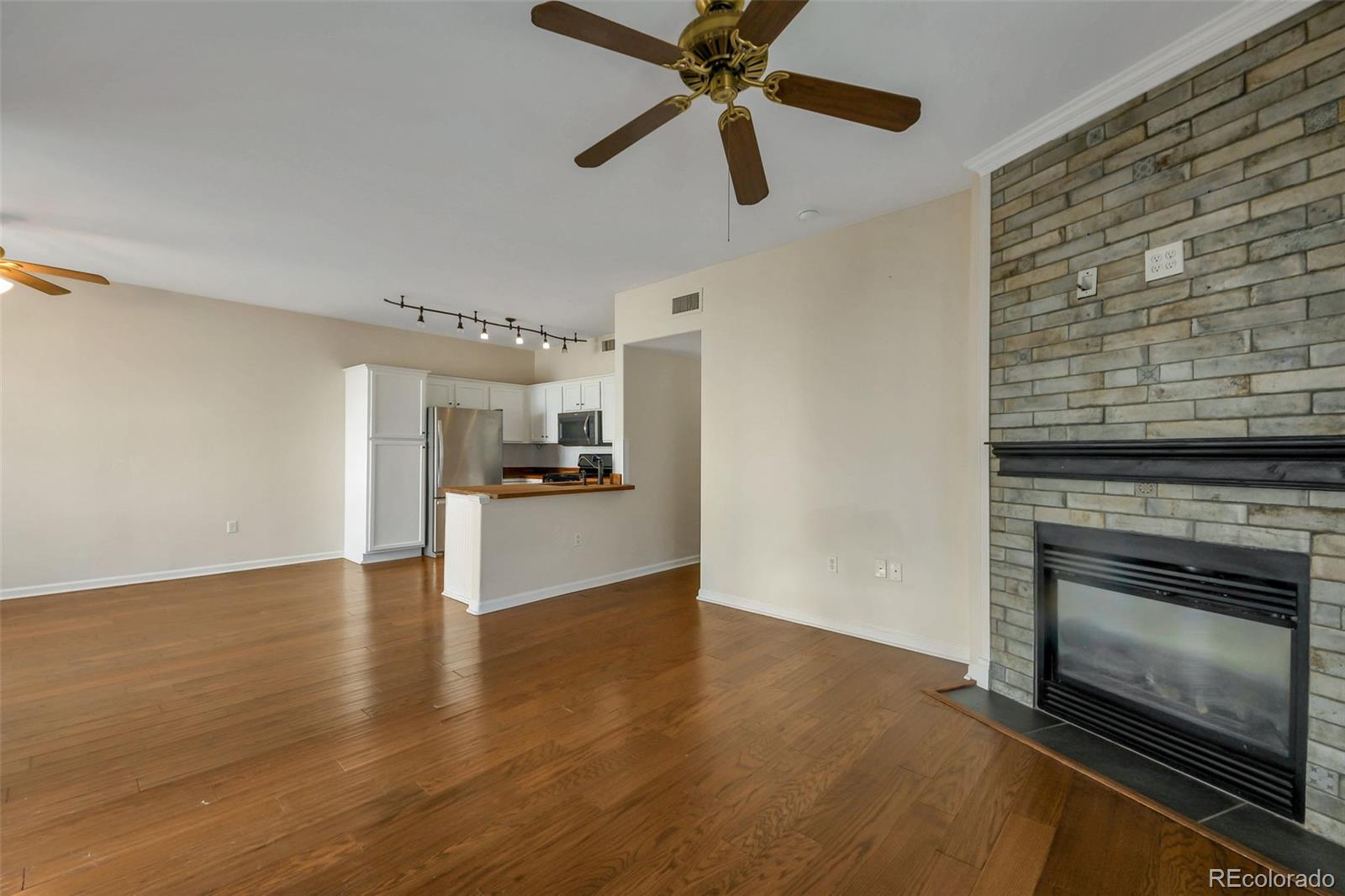 5435 S Dover Street Littleton CO 80123