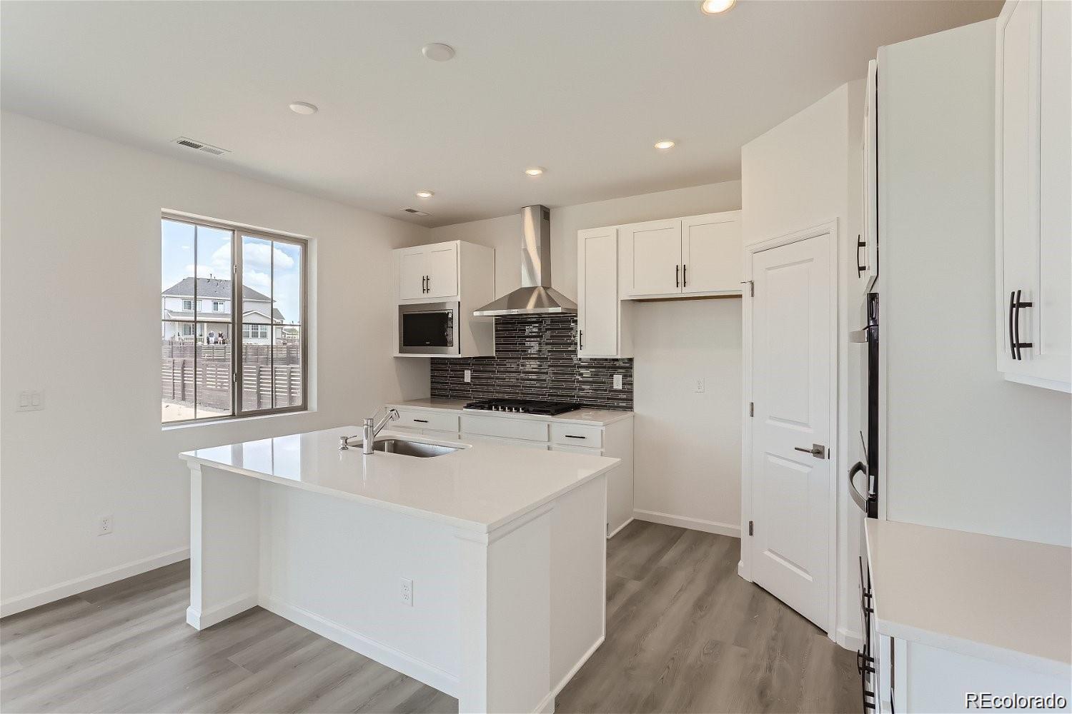 170 S Vandriver Way Aurora CO 80018