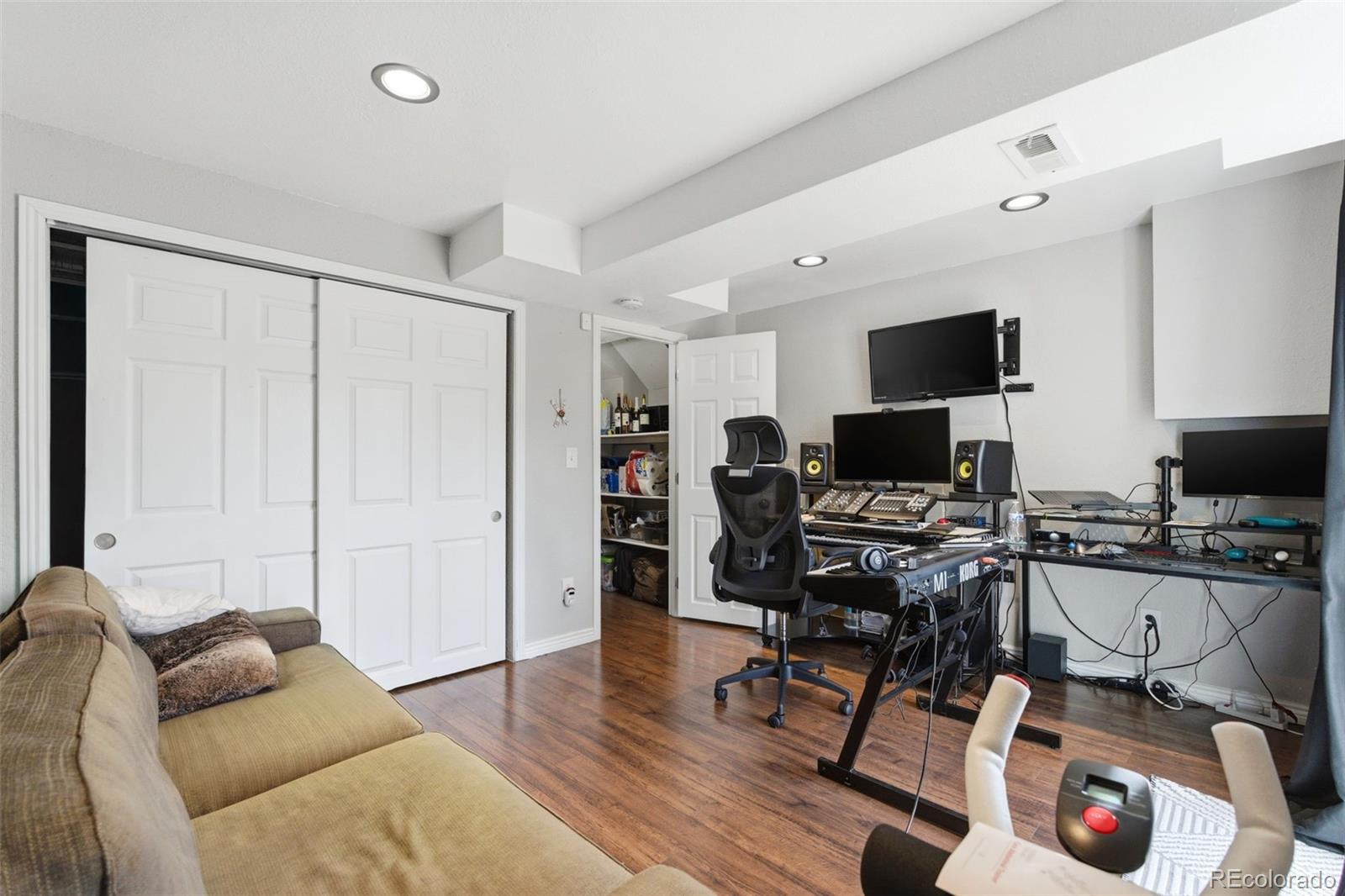 5127 S Malaya Court Centennial CO 80015