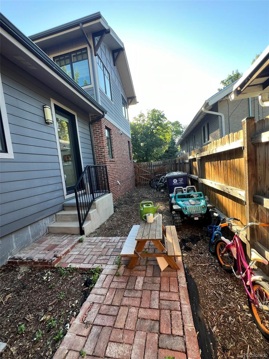 969 Jackson Street Denver CO 80206