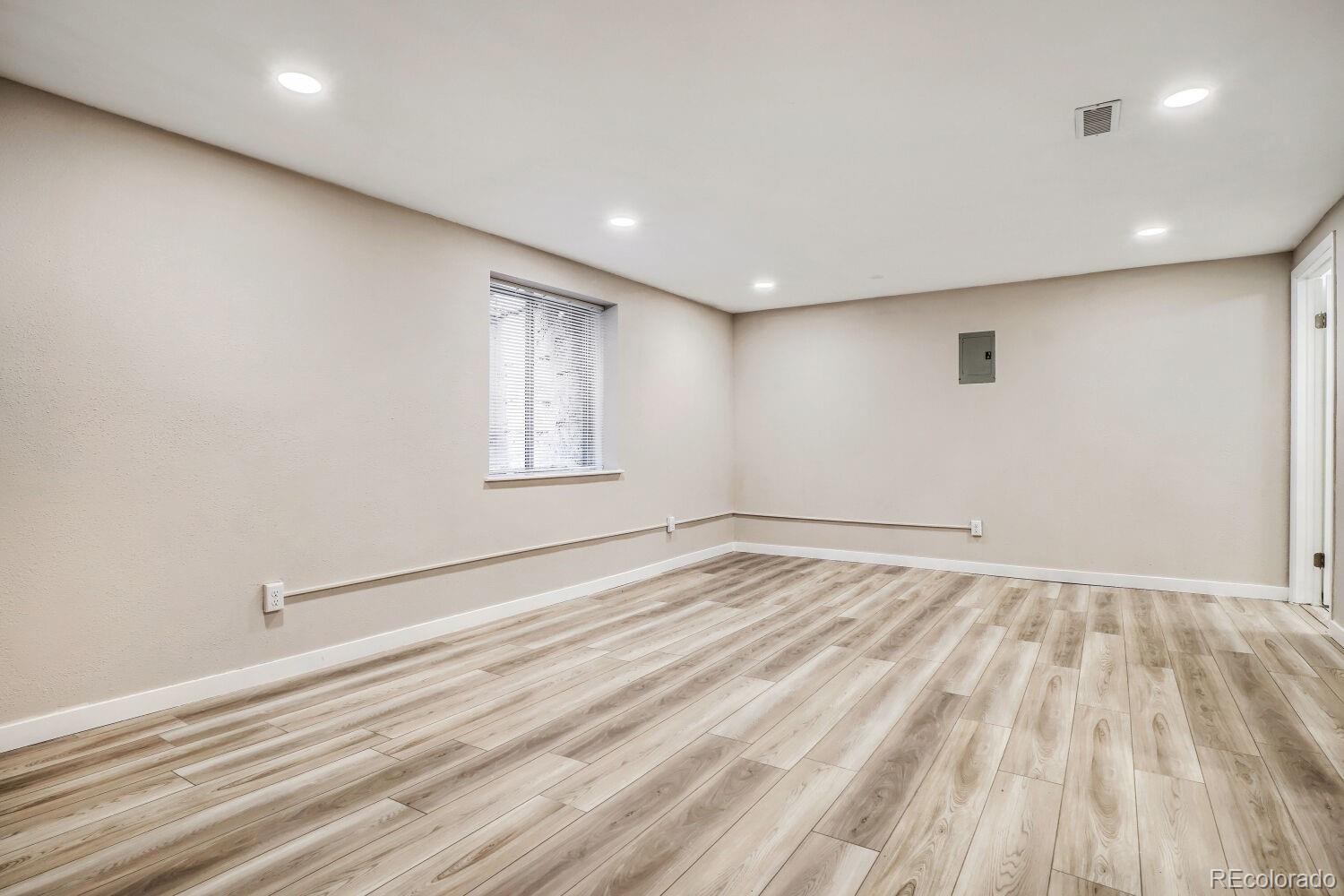 11962 E Maple Avenue Aurora CO 80012