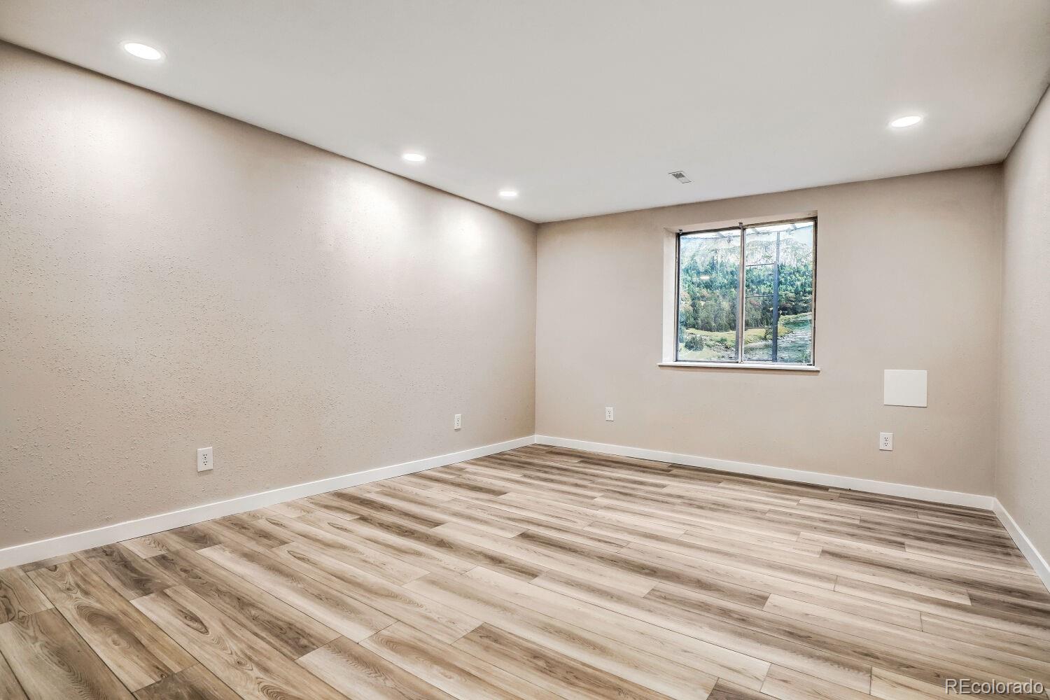 11962 E Maple Avenue Aurora CO 80012