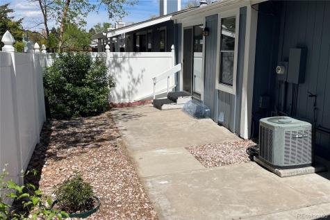 11962 E Maple Avenue Aurora CO 80012