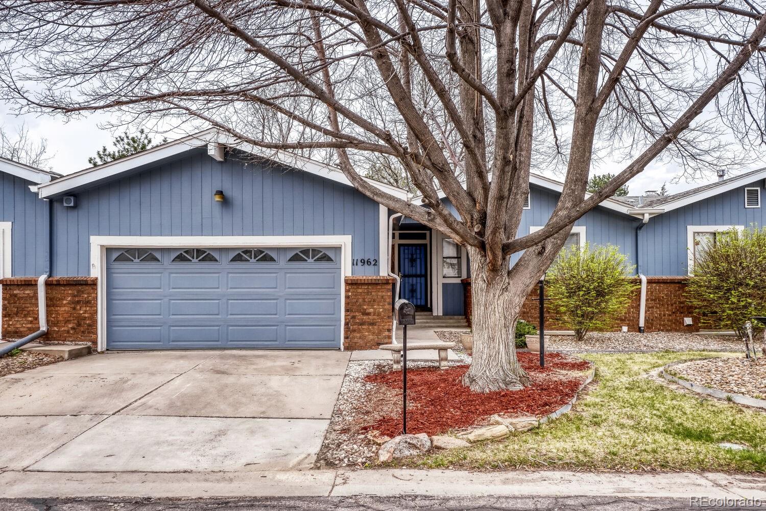 11962 E Maple Avenue Aurora CO 80012