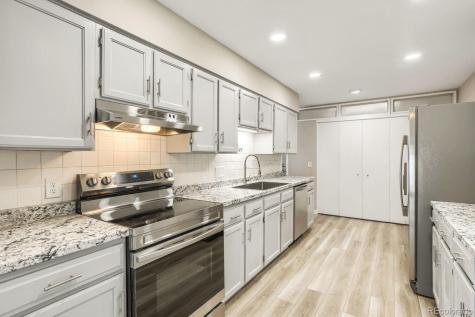 11962 E Maple Avenue Aurora CO 80012