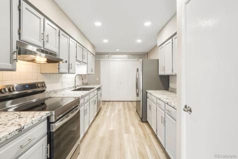 11962 E Maple Avenue Aurora CO 80012