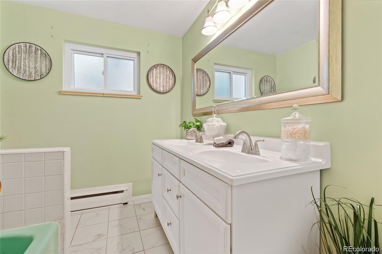 2311 S Jasmine Place Denver CO 80222