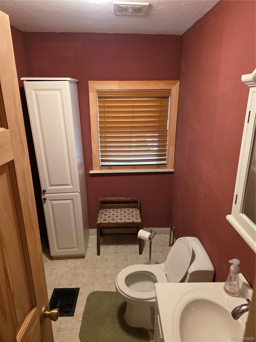 286 West Creek Road Howard CO 81233