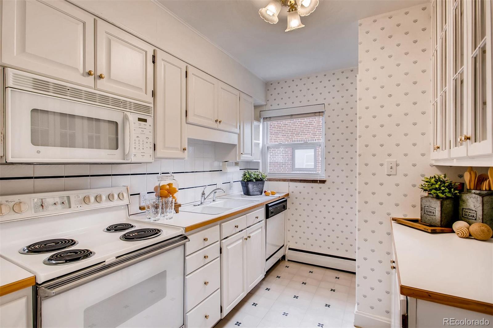 1259 S Elizabeth Street Denver CO 80210