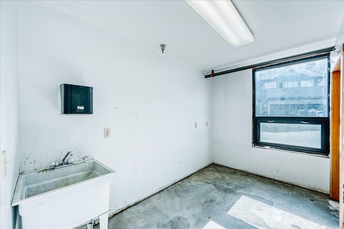 365 Warren Avenue Silverthorne CO 80498