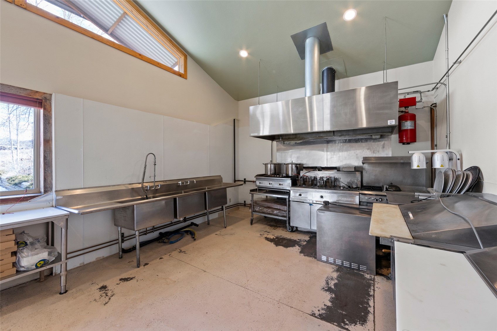 606 W Byers Avenue Hot Sulphur CO 80451