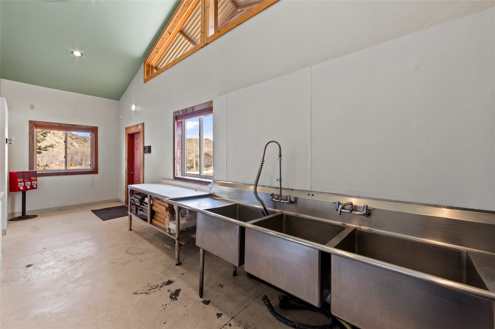 606 W Byers Avenue Hot Sulphur CO 80451