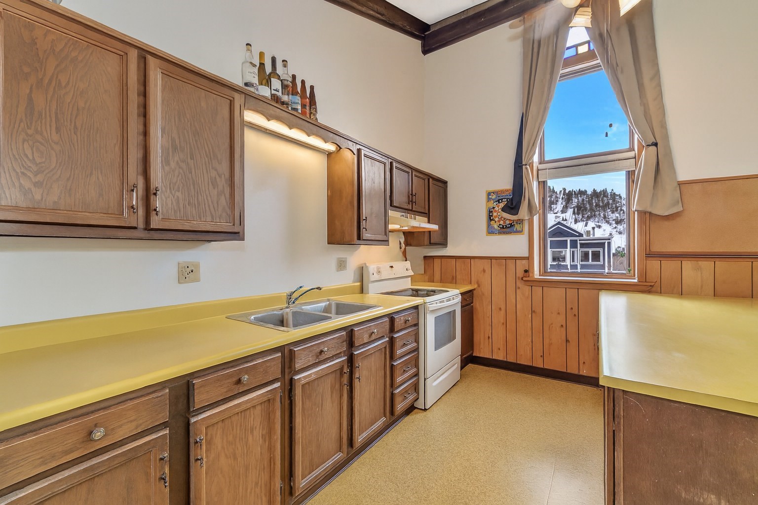 928 Lincoln Avenue Steamboat Springs CO 80487