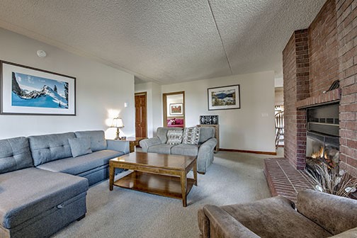 317 W La Bonte Street Dillon CO 80435