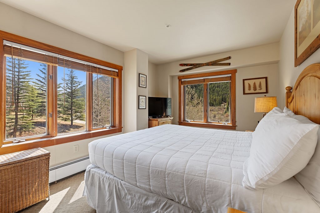 20 Hunki Dori Court Keystone CO 80435