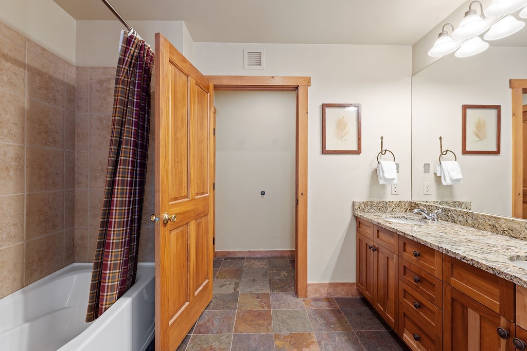 20 Hunki Dori Court Keystone CO 80435