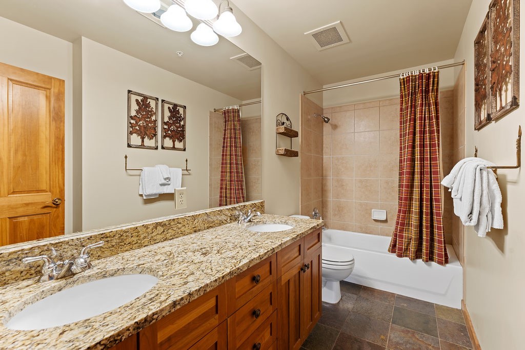 20 Hunki Dori Court Keystone CO 80435