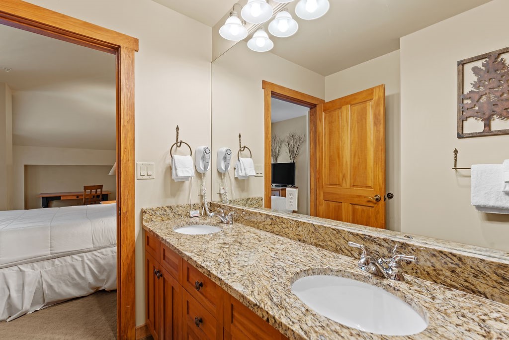 20 Hunki Dori Court Keystone CO 80435