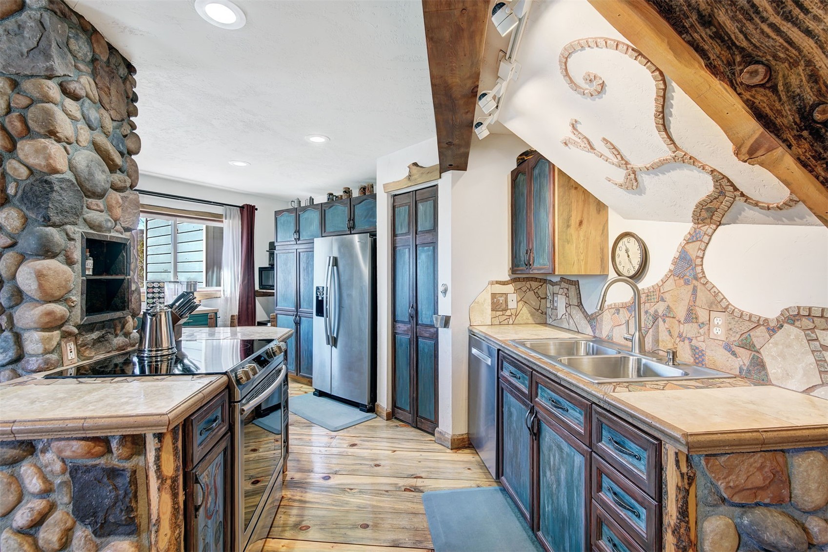 9460 Ryan Gulch Road Silverthorne CO 80498