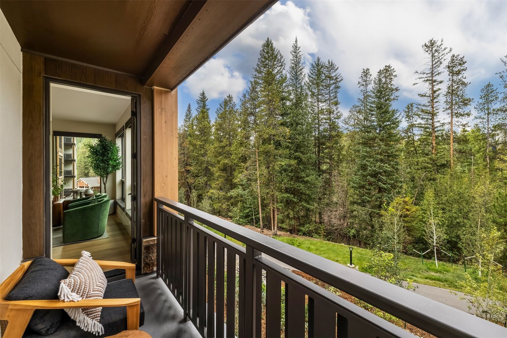 75 Hunkidori Keystone CO 80435