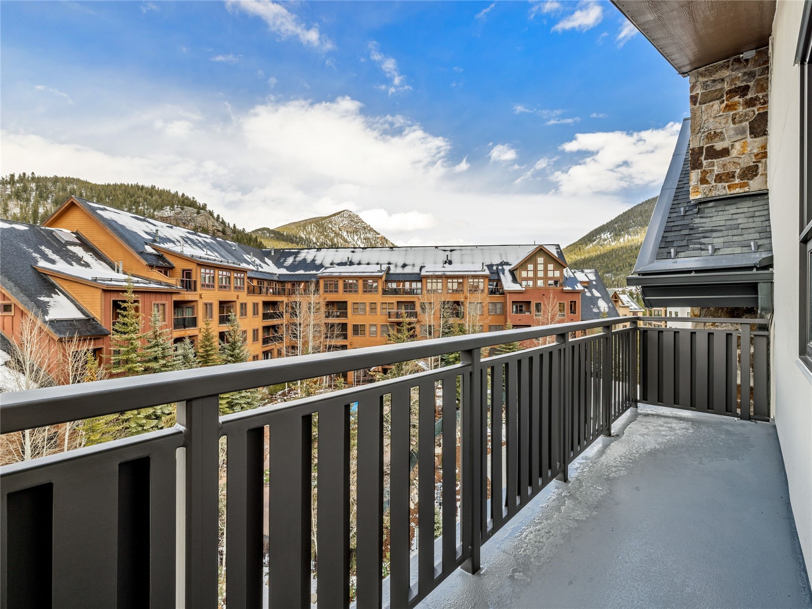 75 Hunkidori Court Keystone CO 80435