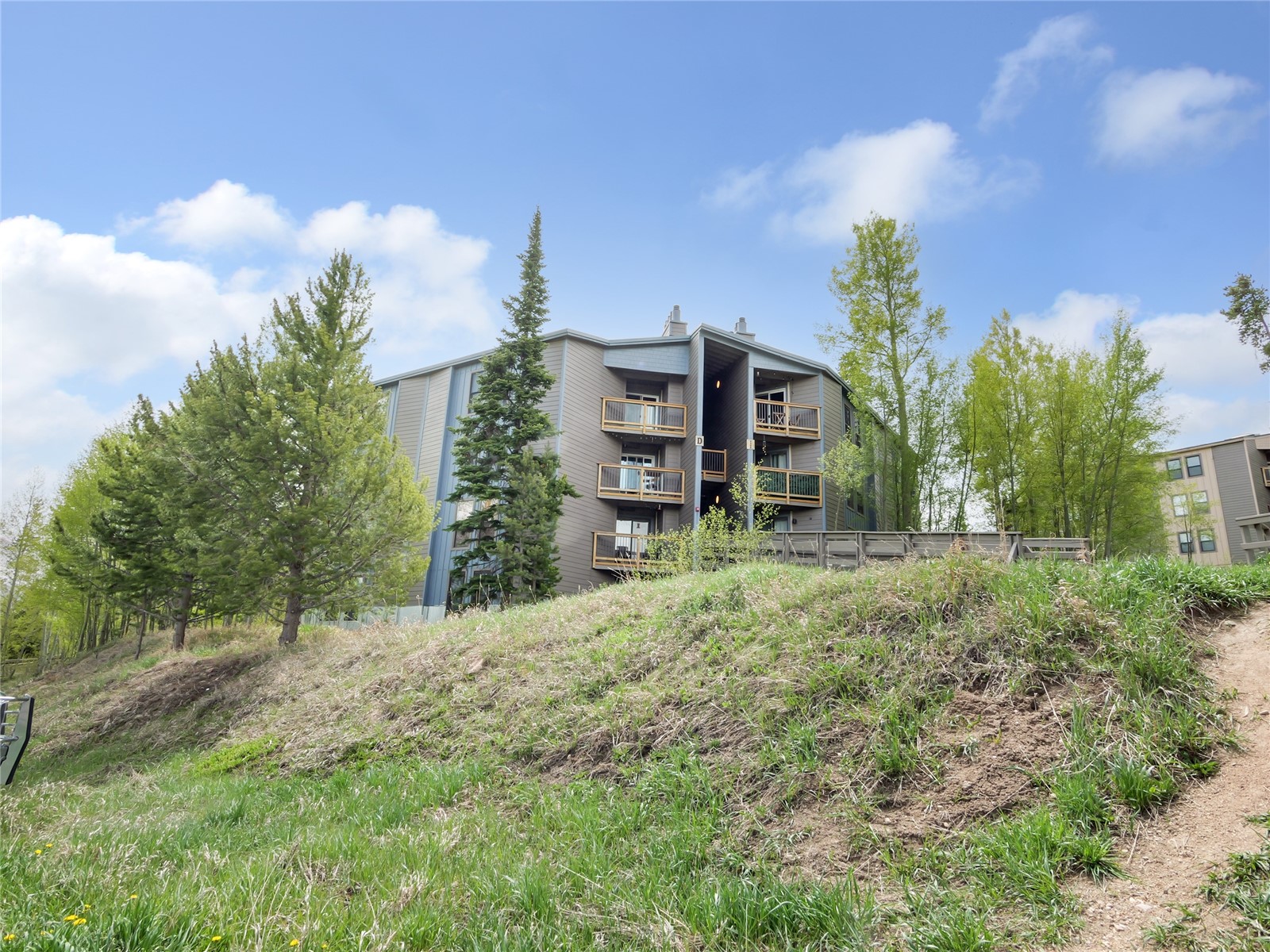 2400 Lodge Pole Circle Silverthorne CO 80498