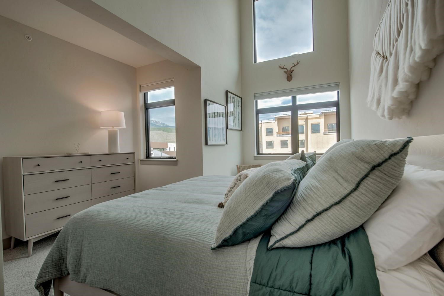 37 W 4th Street Silverthorne CO 80498
