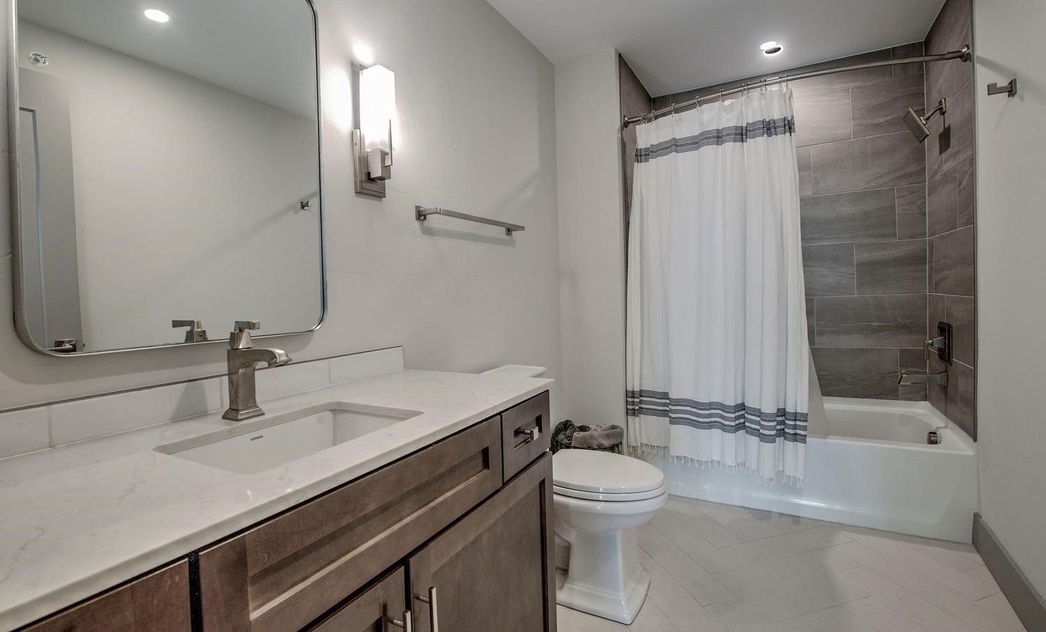 37 W 4th Street Silverthorne CO 80498