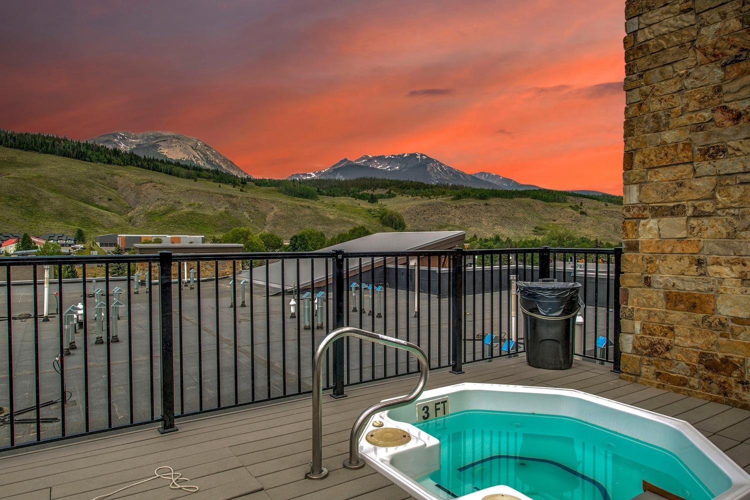 37 W 4th Street Silverthorne CO 80498